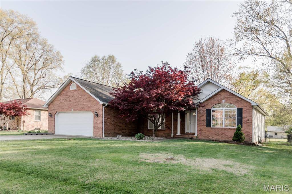 Belleville, IL 62220,607 S Virginia AVE