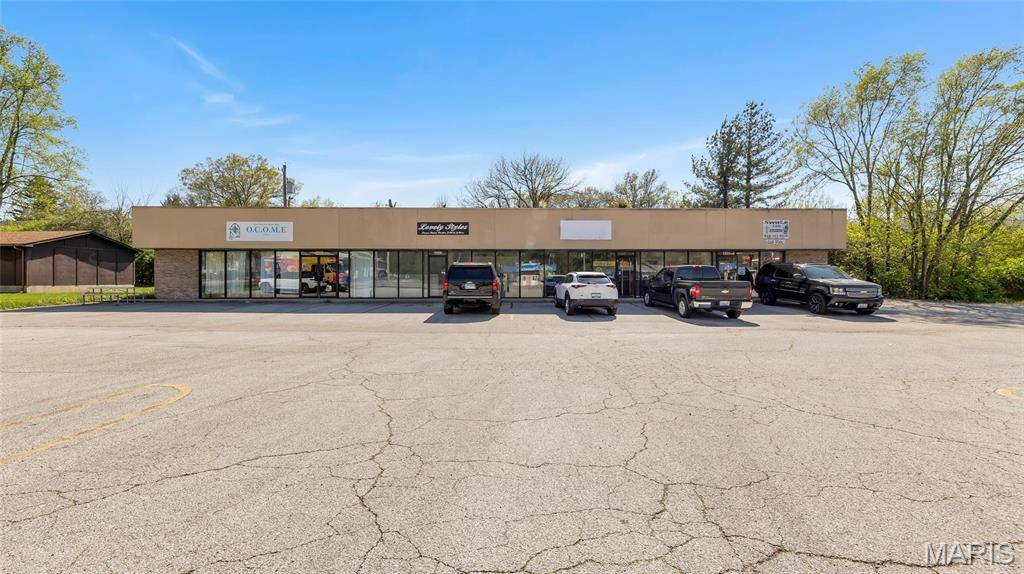 Belleville, IL 62221,1913 N Belt E