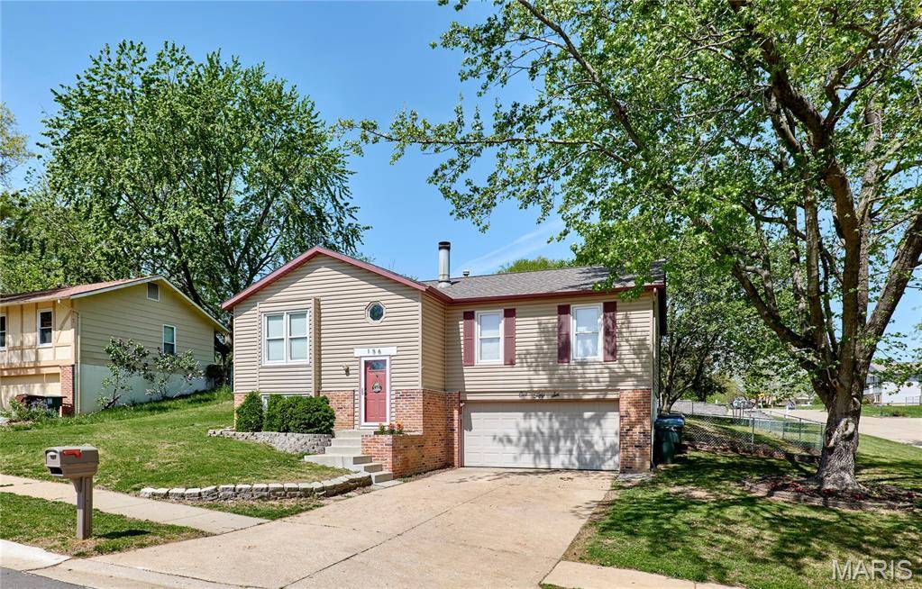 St Peters, MO 63376,156 Burning Leaf DR