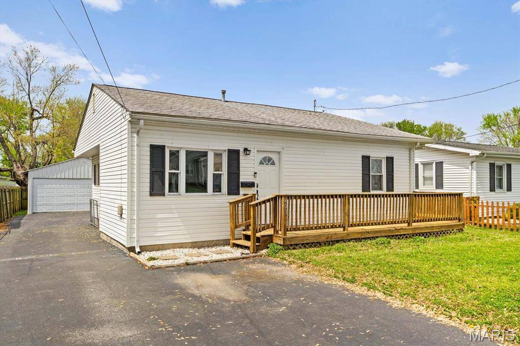 Caseyville, IL 62232,403 S 6th ST