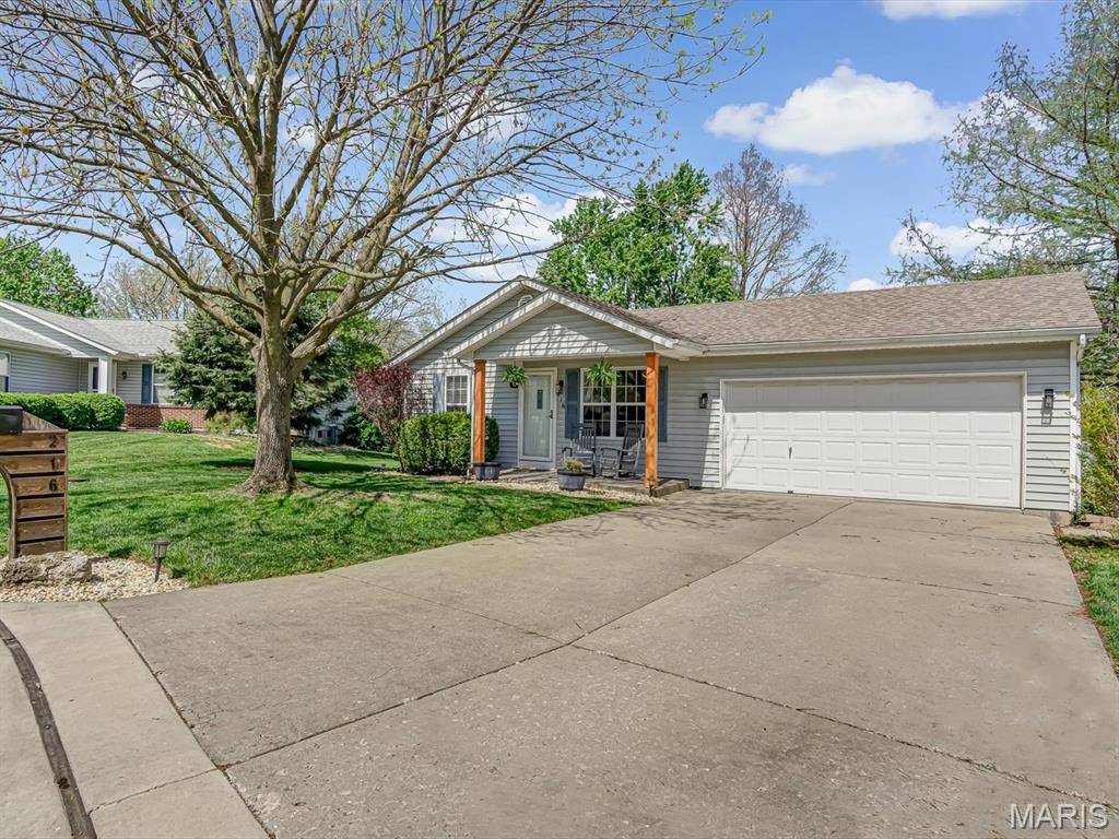 Waterloo, IL 62298,216 Briarwood DR