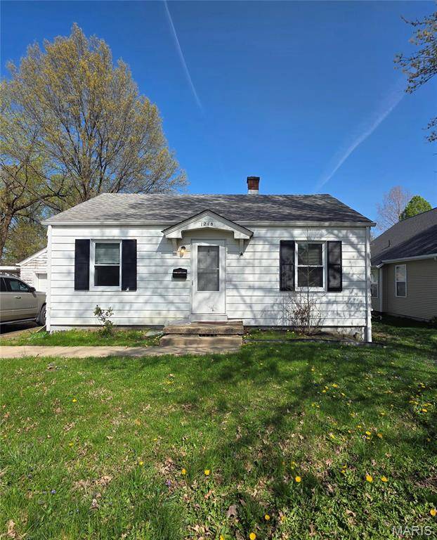 Edwardsville, IL 62025,1218 Madison AVE