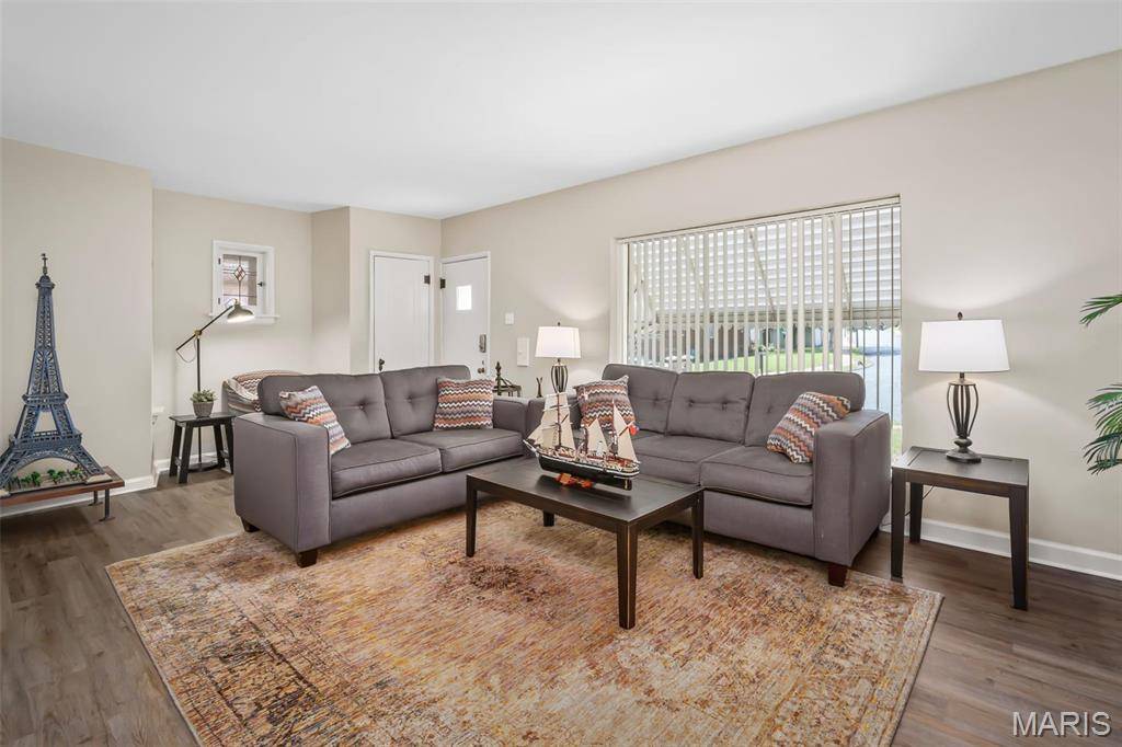 St Louis, MO 63123,9012 Rosemary AVE