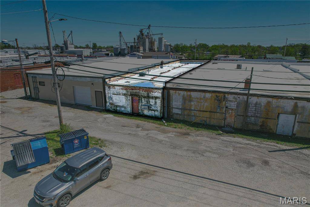 Lebanon, MO 65536,319 W Commercial ST