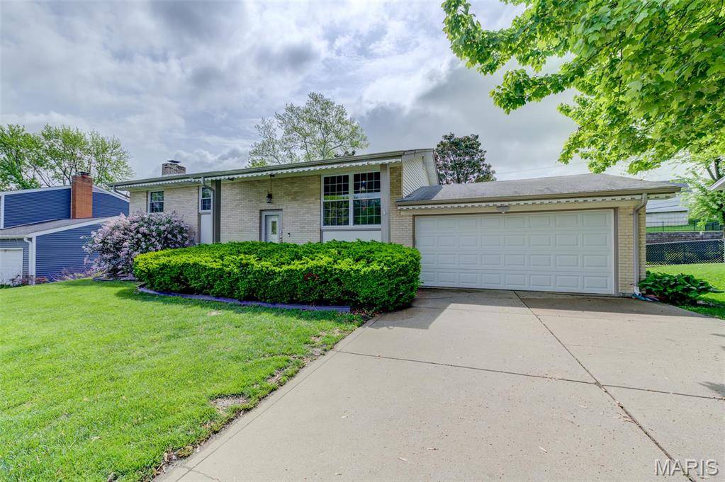 St Charles, MO 63301,200 Briarcliff DR