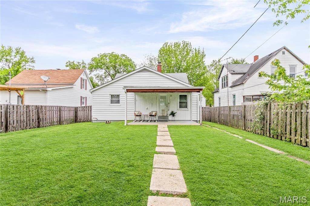 Highland, IL 62249,1404 Lemon ST