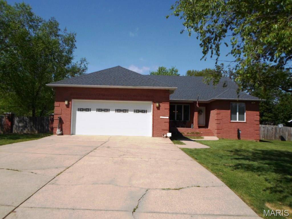 Poplar Bluff, MO 63901,3001 Charlton LN