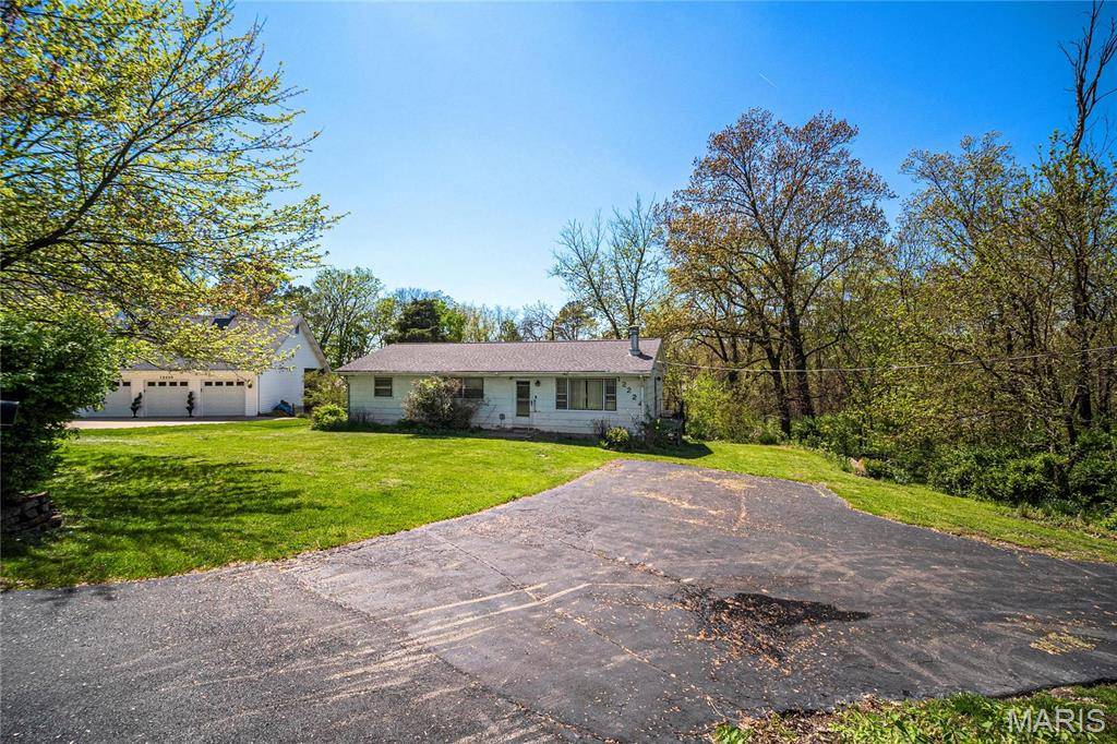St Louis, MO 63131,12224 Roger LN