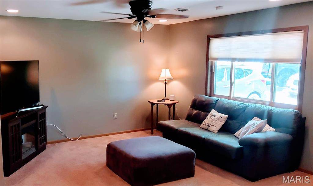 Sullivan, MO 63080,1033 Sunset DR