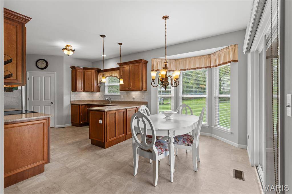 St Charles, MO 63304,1440 Colonial DR