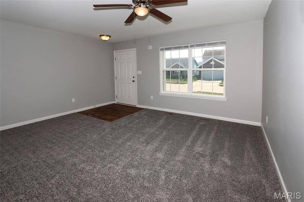 St Charles, MO 63301,618 Palisades DR