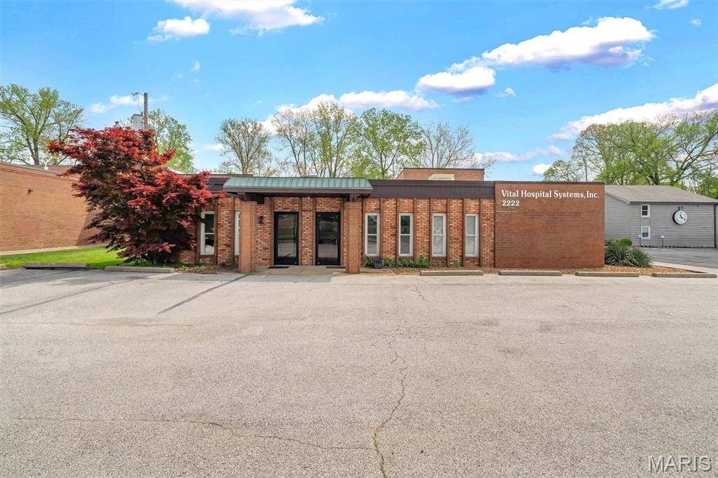 Ballwin, MO 63021,2222 Mason LN
