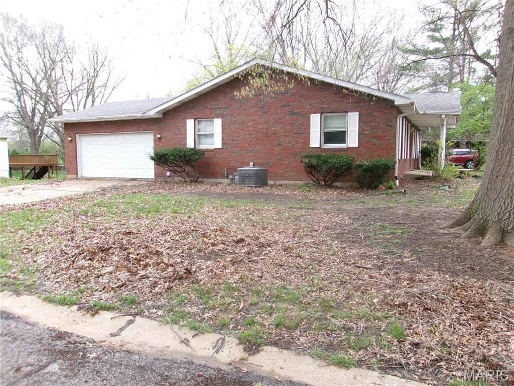 Glen Carbon, IL 62034,6533 Madena DR