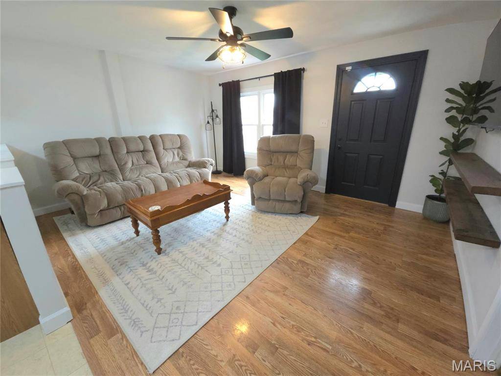 Staunton, IL 62088,519 Bunker Hill RD