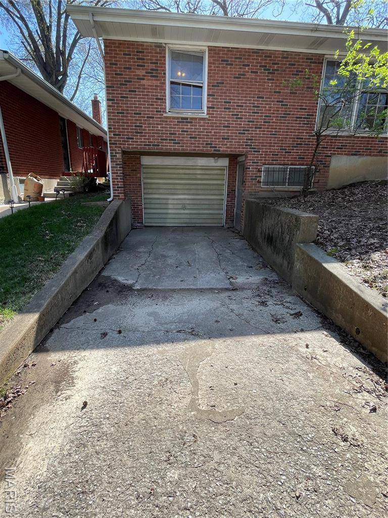 St Louis, MO 63121,4116 Ammann LN
