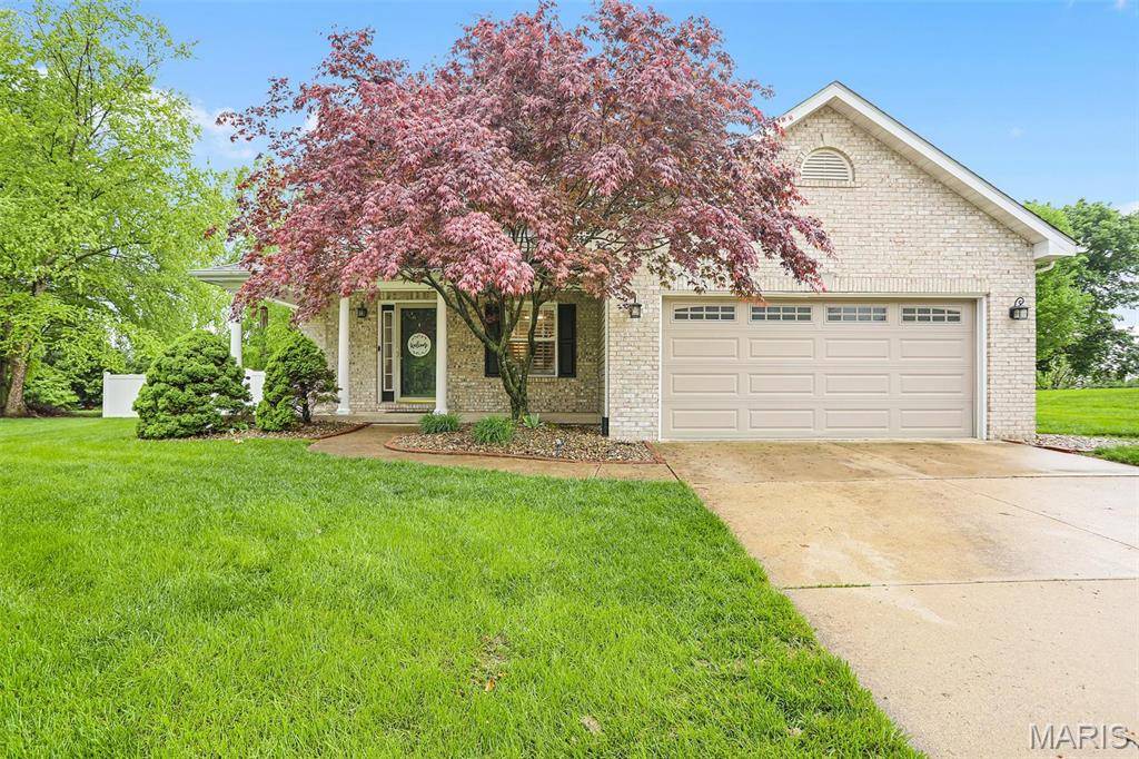 Glen Carbon, IL 62034,168 Crystal Gate LN
