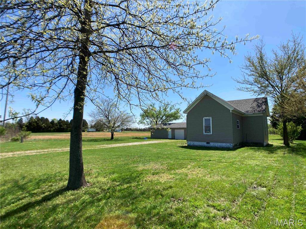High Hill, MO 63350,898 Tree Farm Road