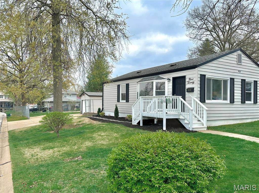 Des Peres, MO 63131,920 Des Peres Dr