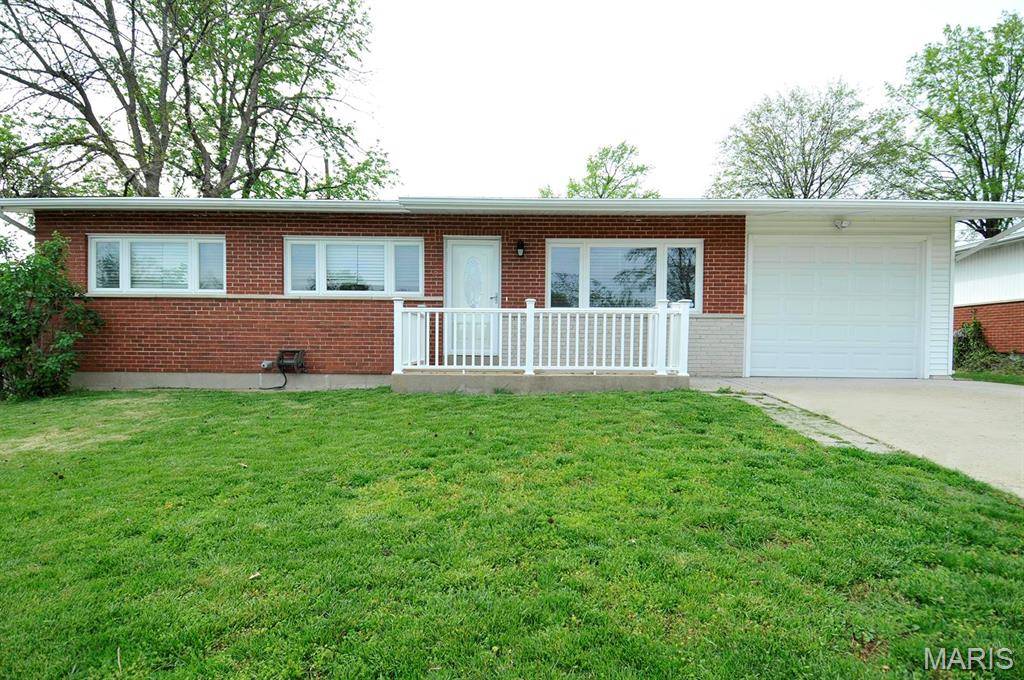 St Louis, MO 63125,2959 Annunciation DR