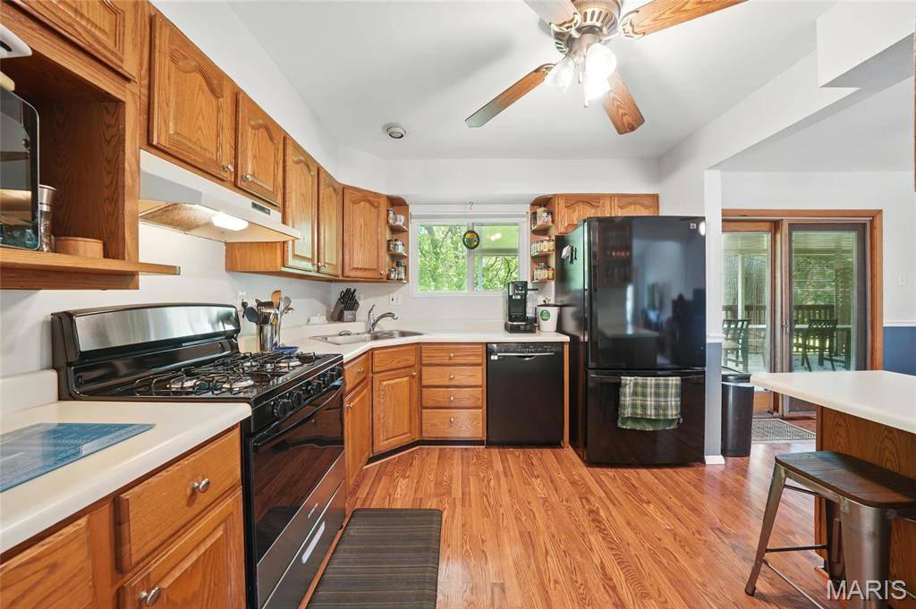 St Louis, MO 63114,2464 Chaucer AVE