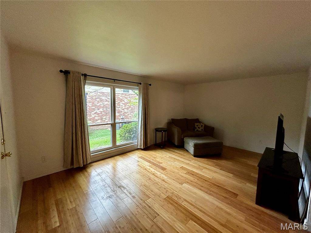 Bridgeton, MO 63044,4229 Carrollton DR #A
