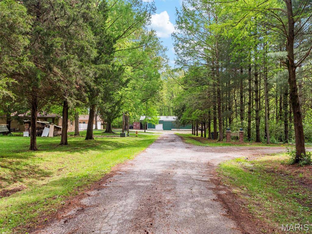 Freeburg, IL 62243,315 Lake DR