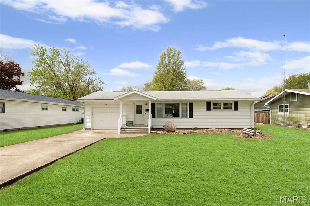 Litchfield, IL 62056,1711 N Van Buren ST