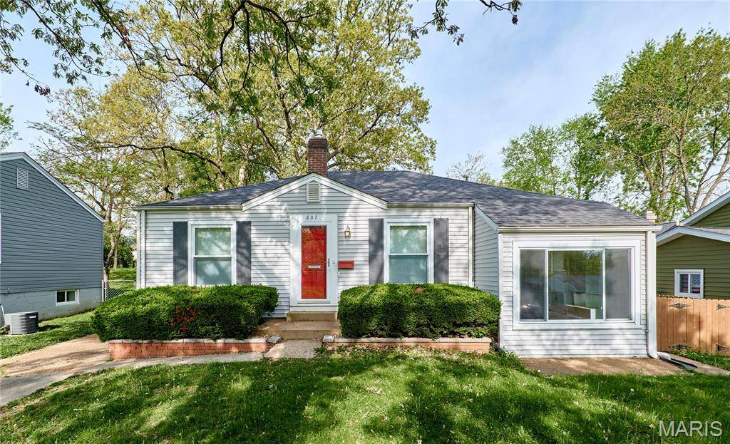St Louis, MO 63119,807 Selma AVE