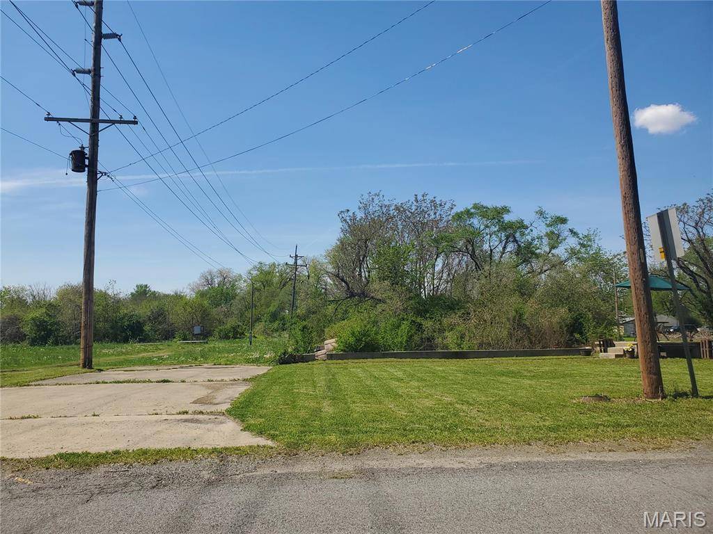 Cahokia, IL 62206,1511 Upper Cahokia RD