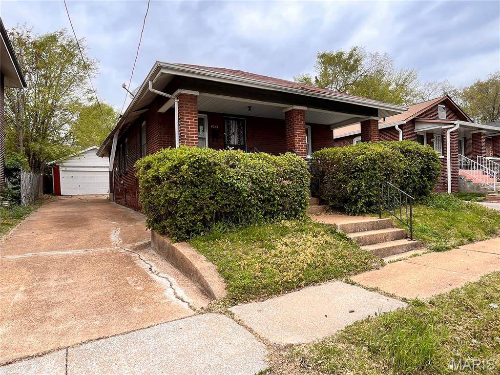 St Louis, MO 63120,4313 Dardenne DR