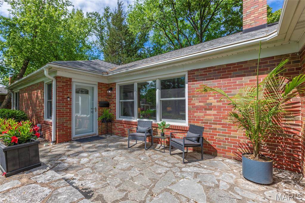Webster Groves, MO 63119,1345 Cheshire LN