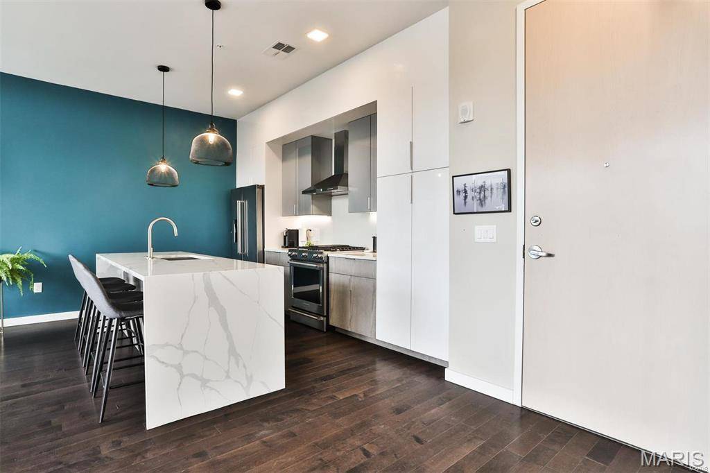 St Louis, MO 63108,4101 Laclede AVE #403