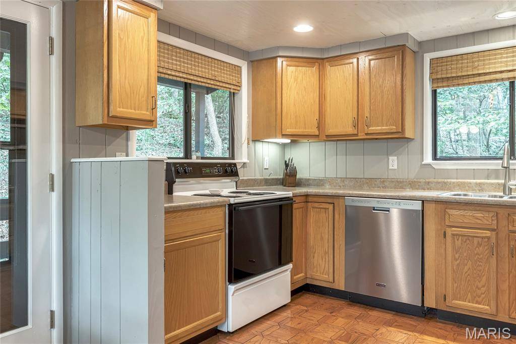 Innsbrook, MO 63390,1235 Powderhorn DR