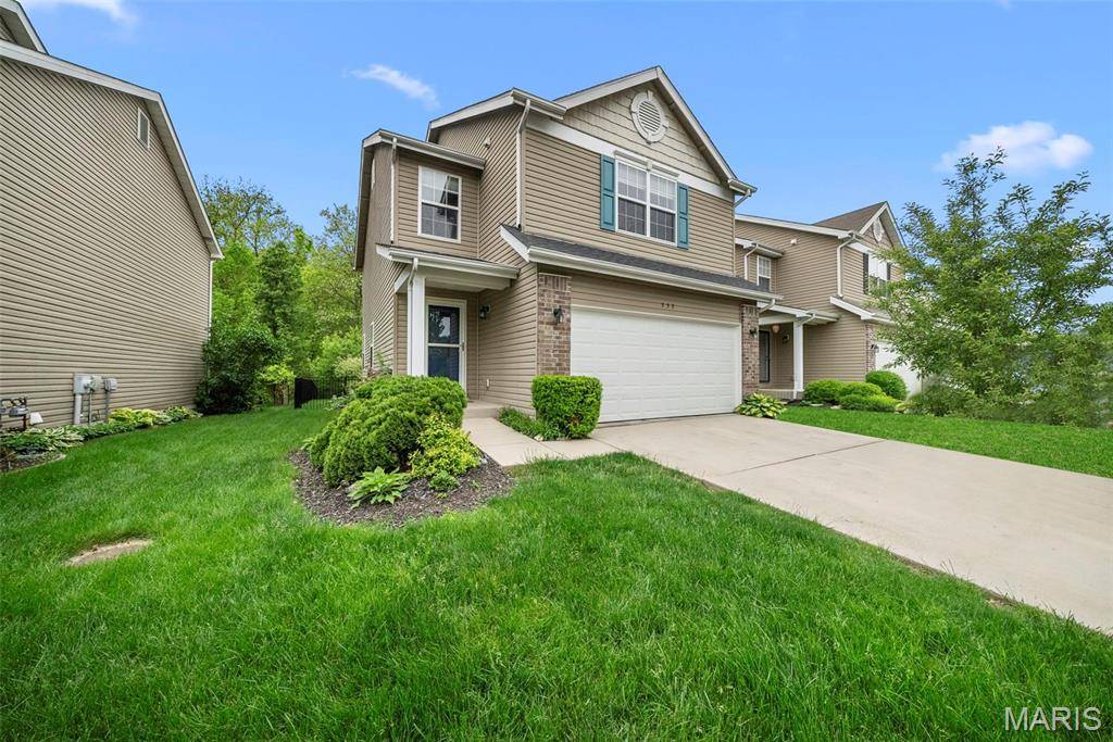 Lake St Louis, MO 63367,555 Parkgate DR