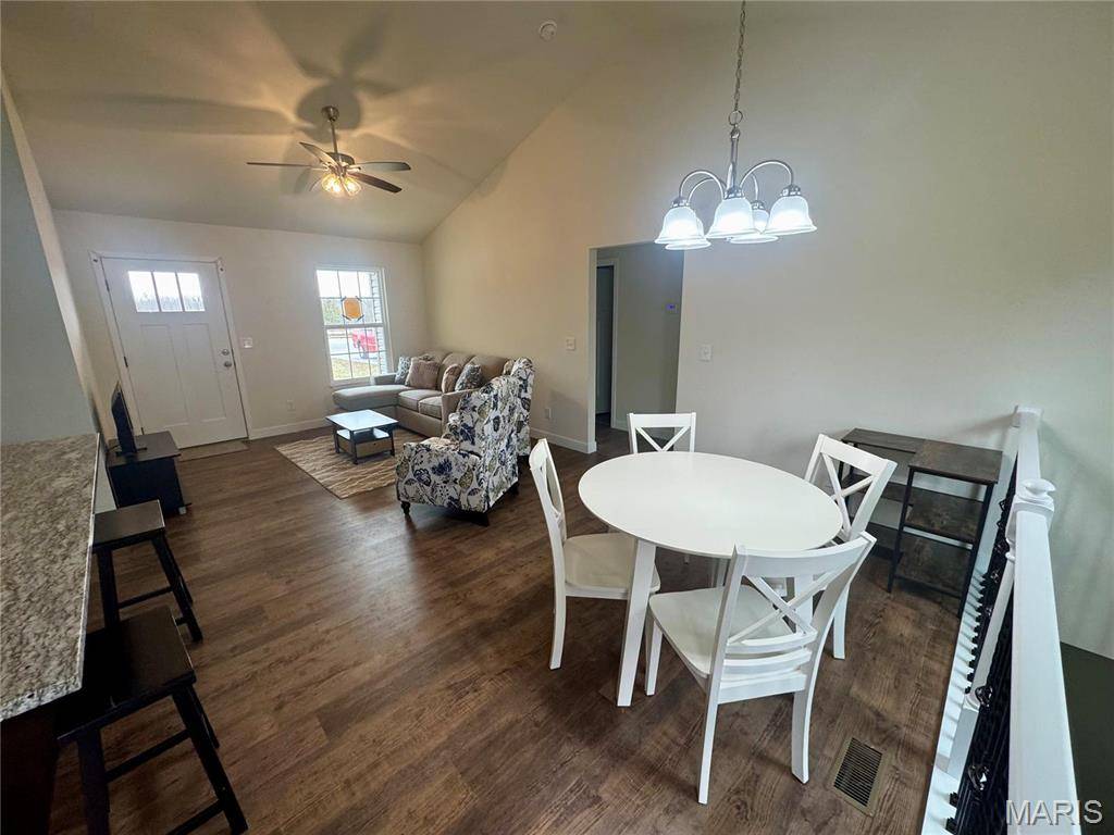 Moscow Mills, MO 63362,282 Railroad ST