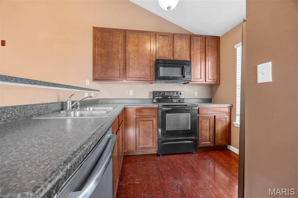 St Peters, MO 63376,1131 Saravalle DR
