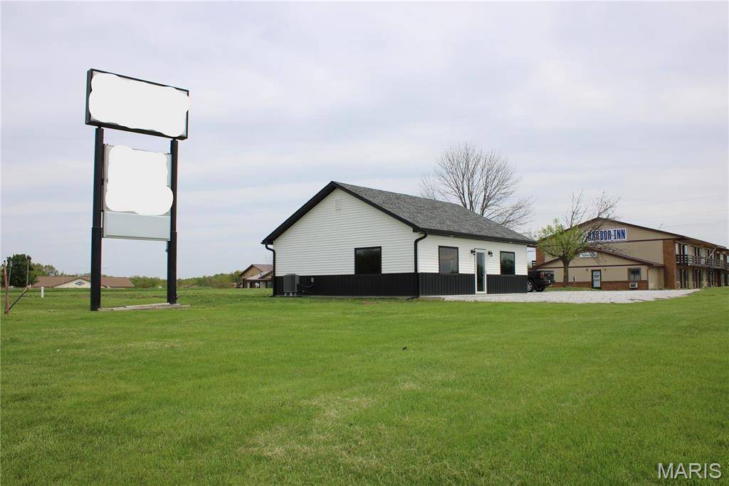 Monroe City, MO 63456,18555 Lakeview Dr.