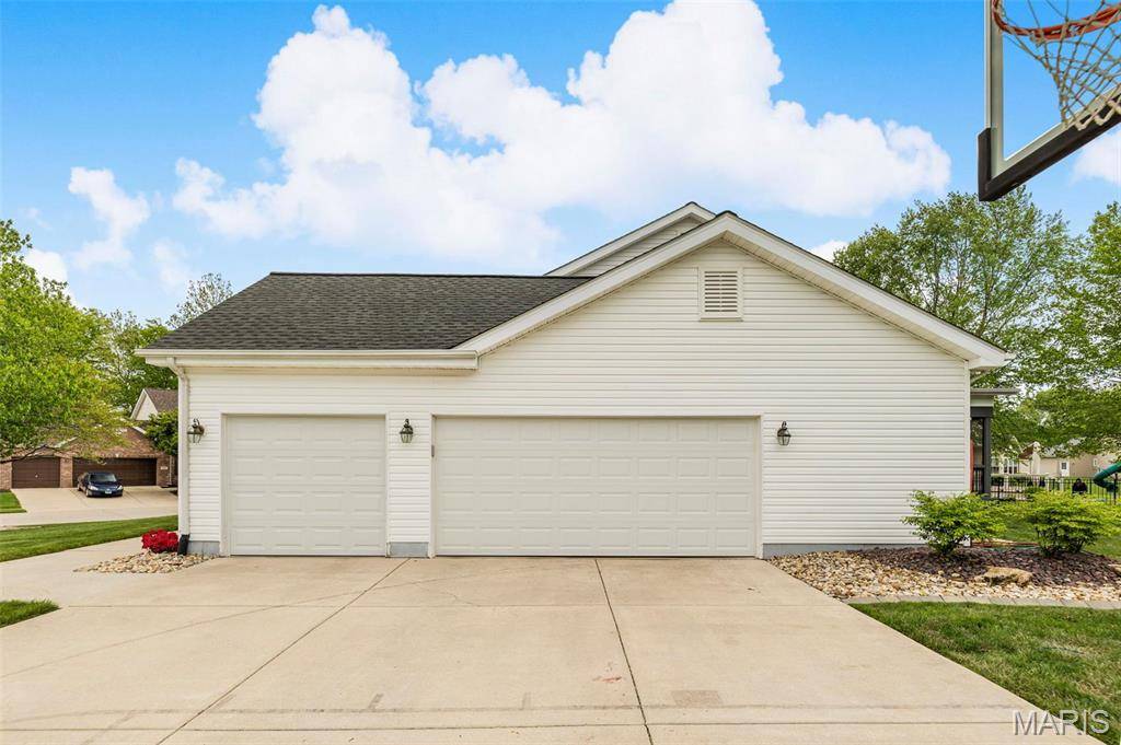 Belleville, IL 62220,2238 Jack Nicklaus DR