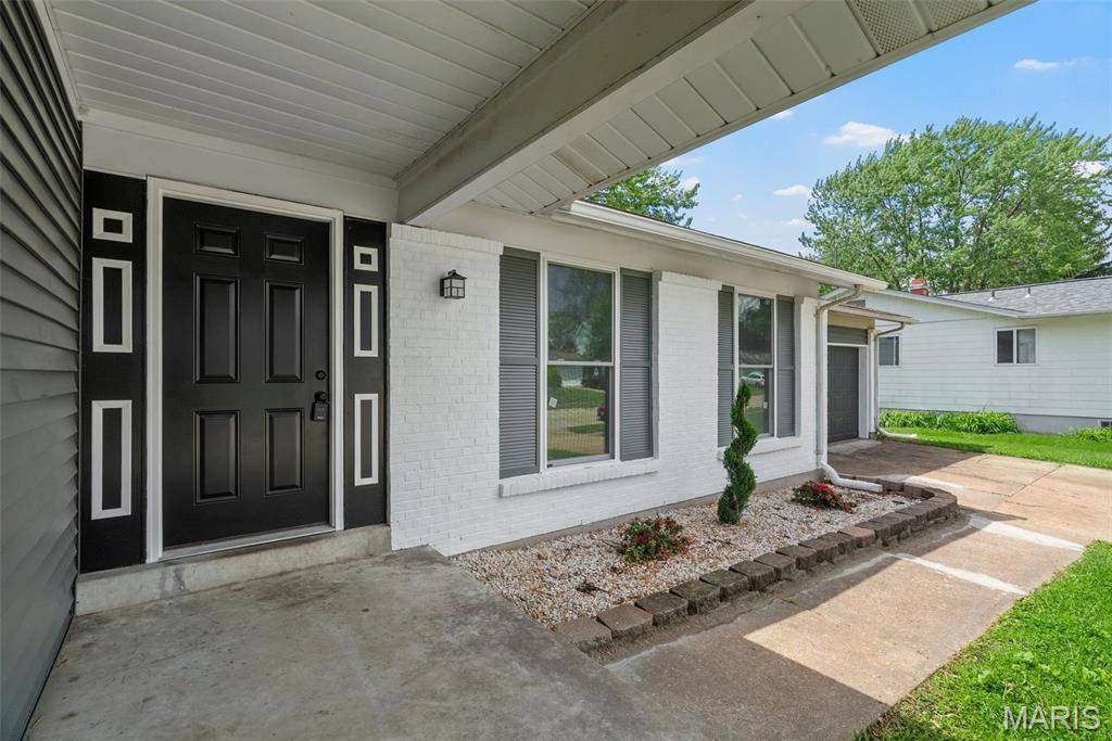 Florissant, MO 63031,1450 Flordawn DR