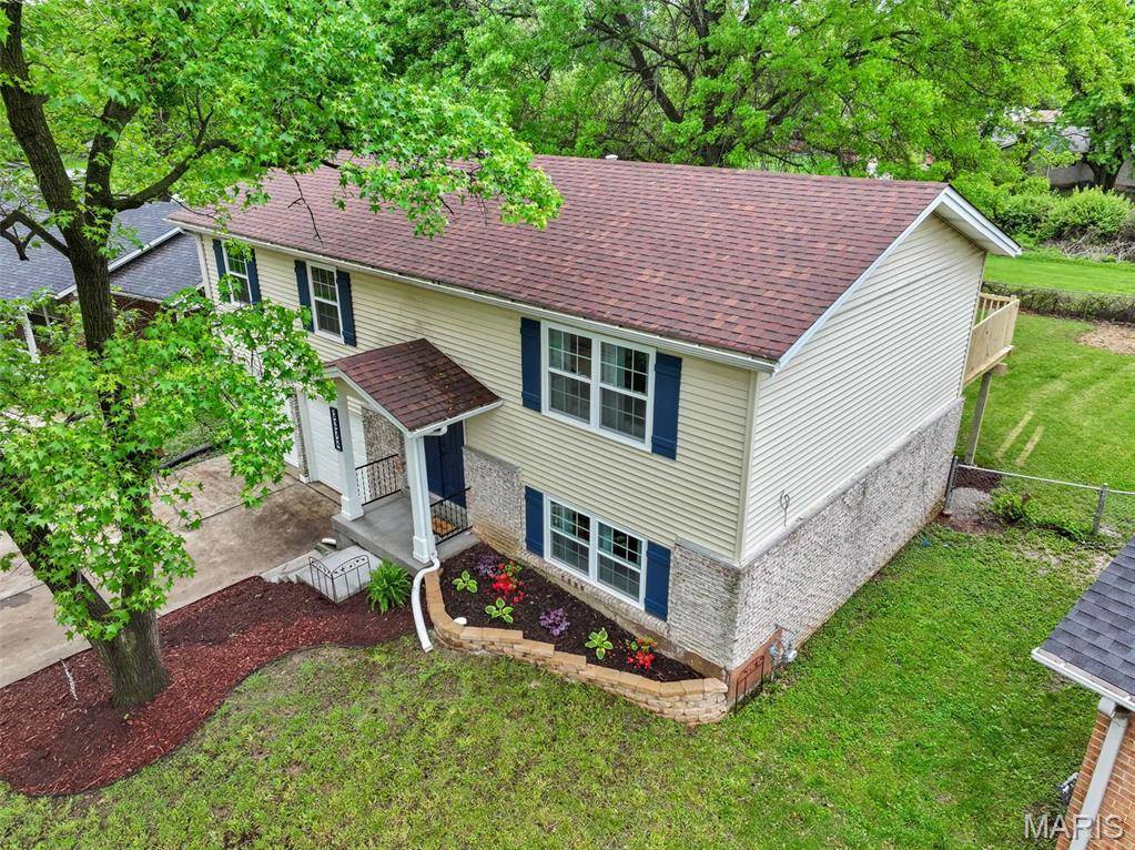 Florissant, MO 63031,2372 Battlefield DR