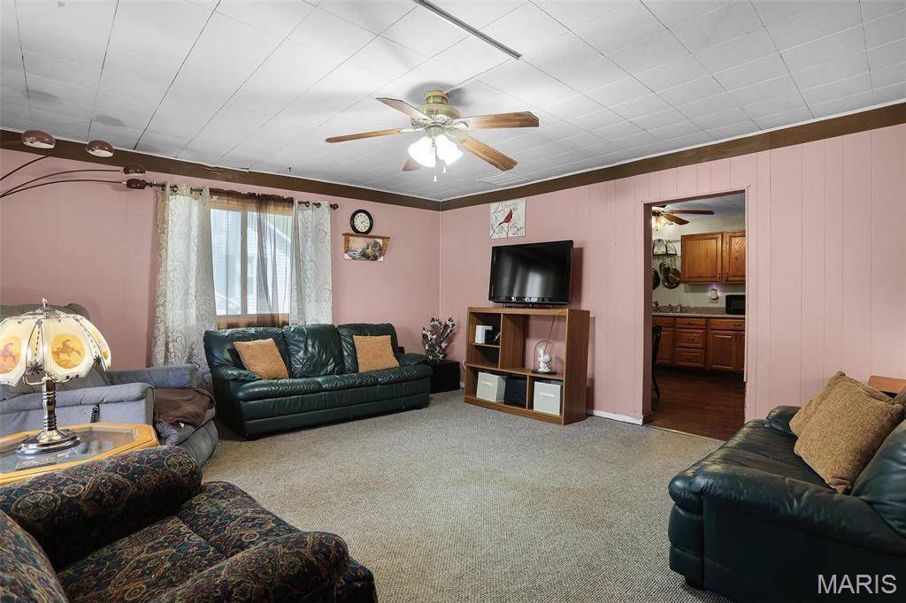 Glen Carbon, IL 62034,181 S Main ST