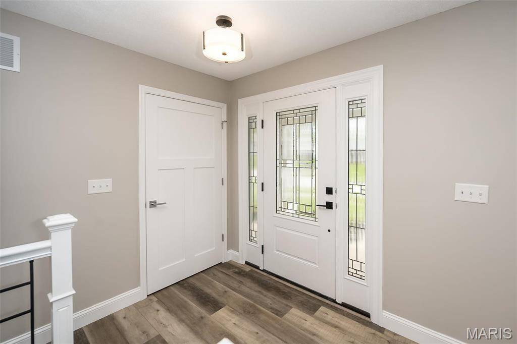 Unincorporated, MO 63146,11727 Summerwood DR