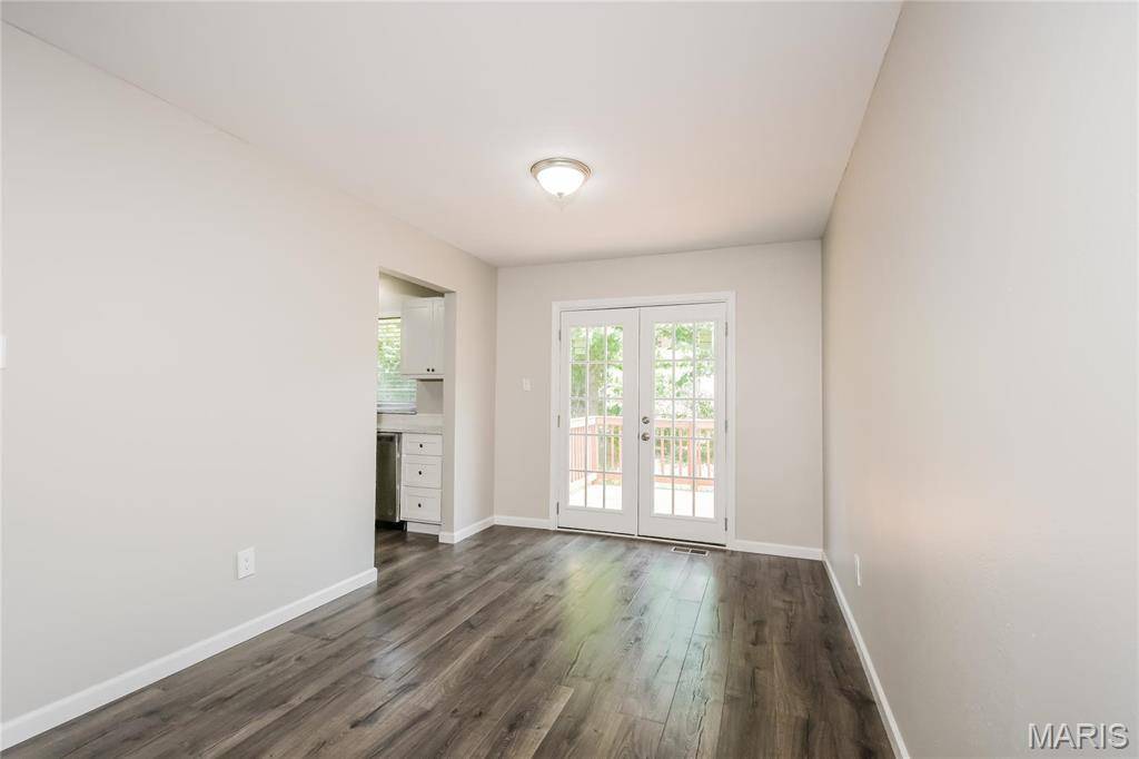 Arnold, MO 63010,3124 Pinebrook DR