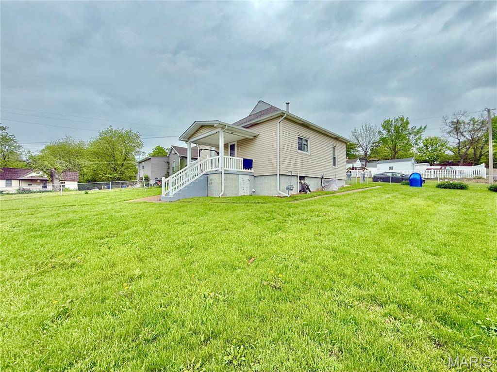 De Soto, MO 63020,815 Stewart ST