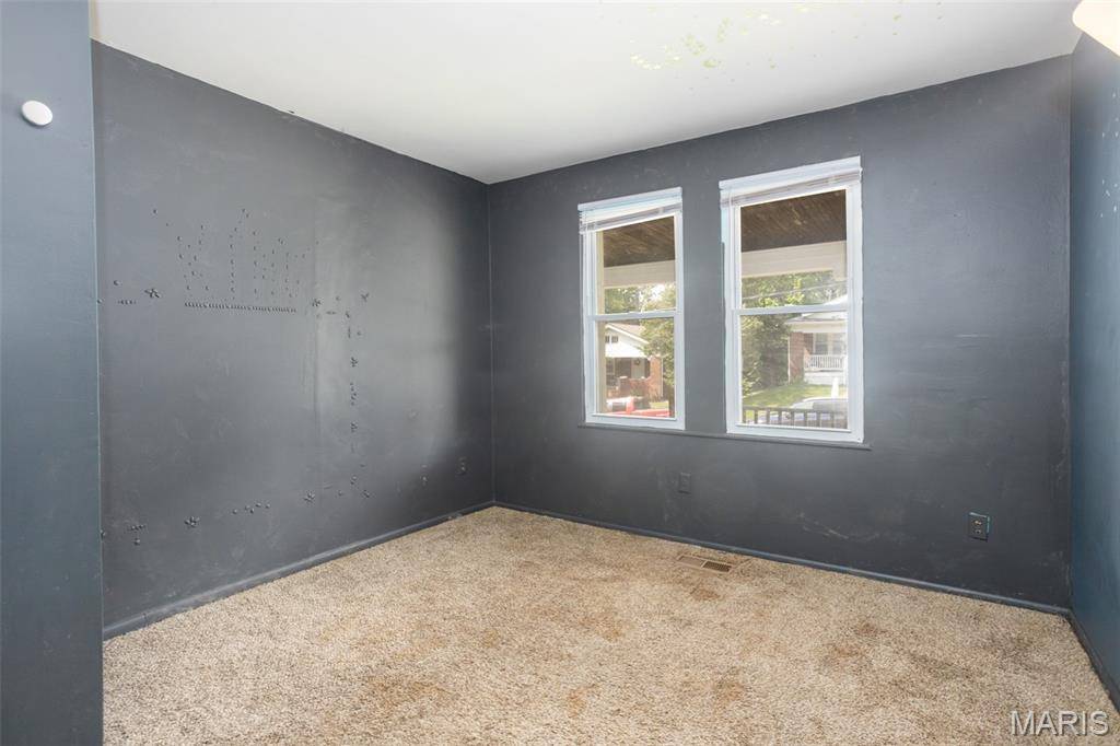 St Louis, MO 63143,7434 Gayola PL