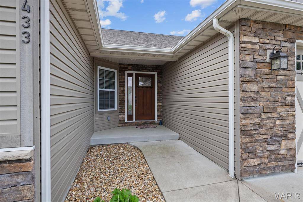 Farmington, MO 63640,433 Cherry Creek LN