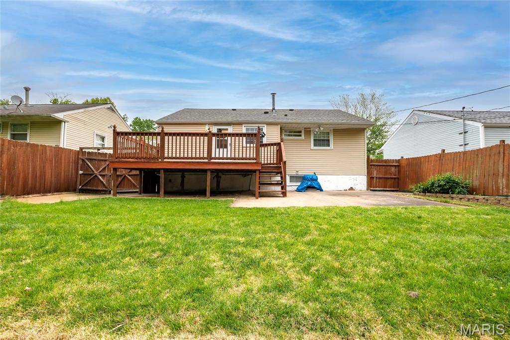 St Louis, MO 63137,10527 Prestwick DR