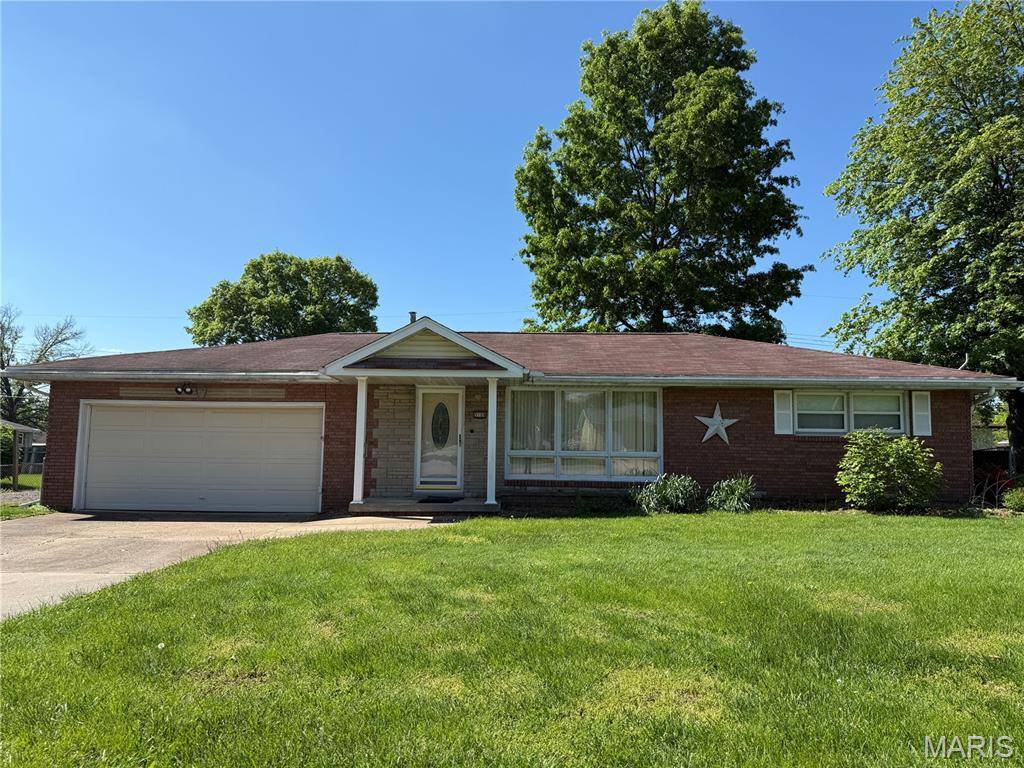 Alton, IL 62002,5108 Humbert RD