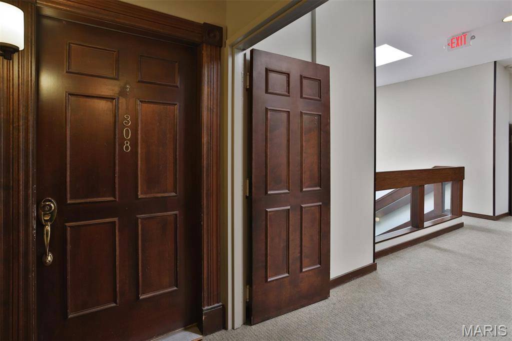 St Louis, MO 63108,4554 Laclede AVE #308