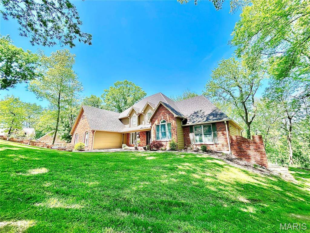 Godfrey, IL 62035,4101 Stoneledge DR